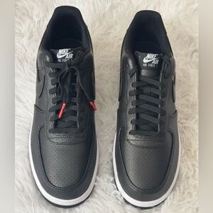 Nike Air Force 1 Black/Black/White 07 LV8 sz 12.5